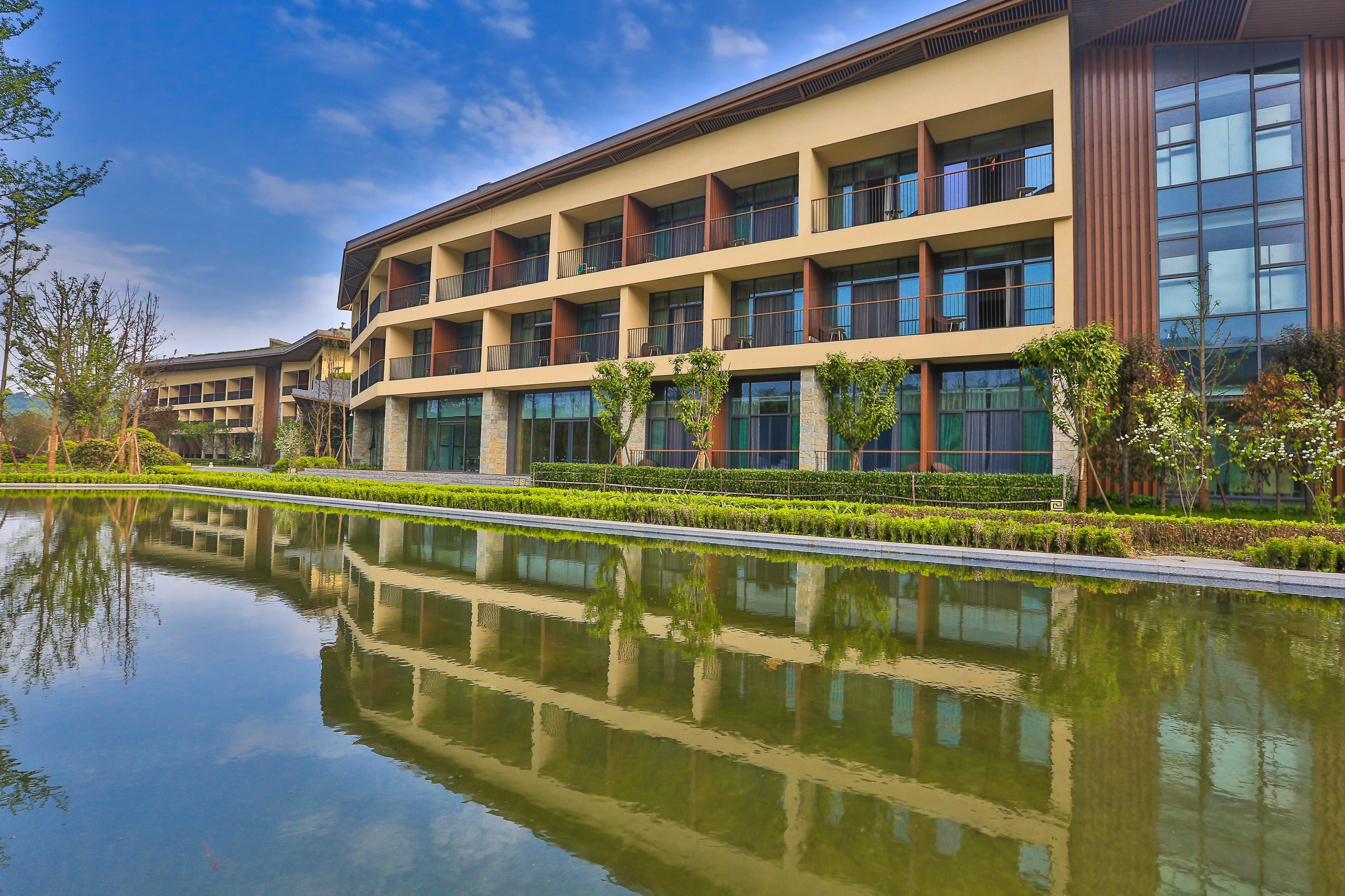 Holiday Inn Express Emei Mountain By Ihg Emeishan Eksteriør bilde