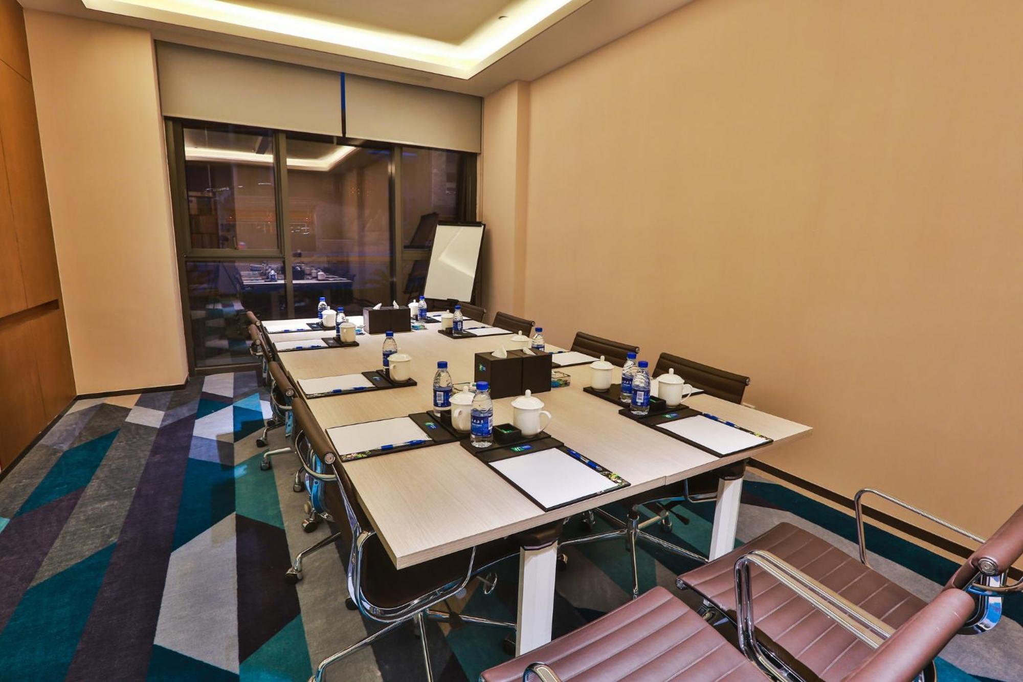 Holiday Inn Express Emei Mountain By Ihg Emeishan Eksteriør bilde